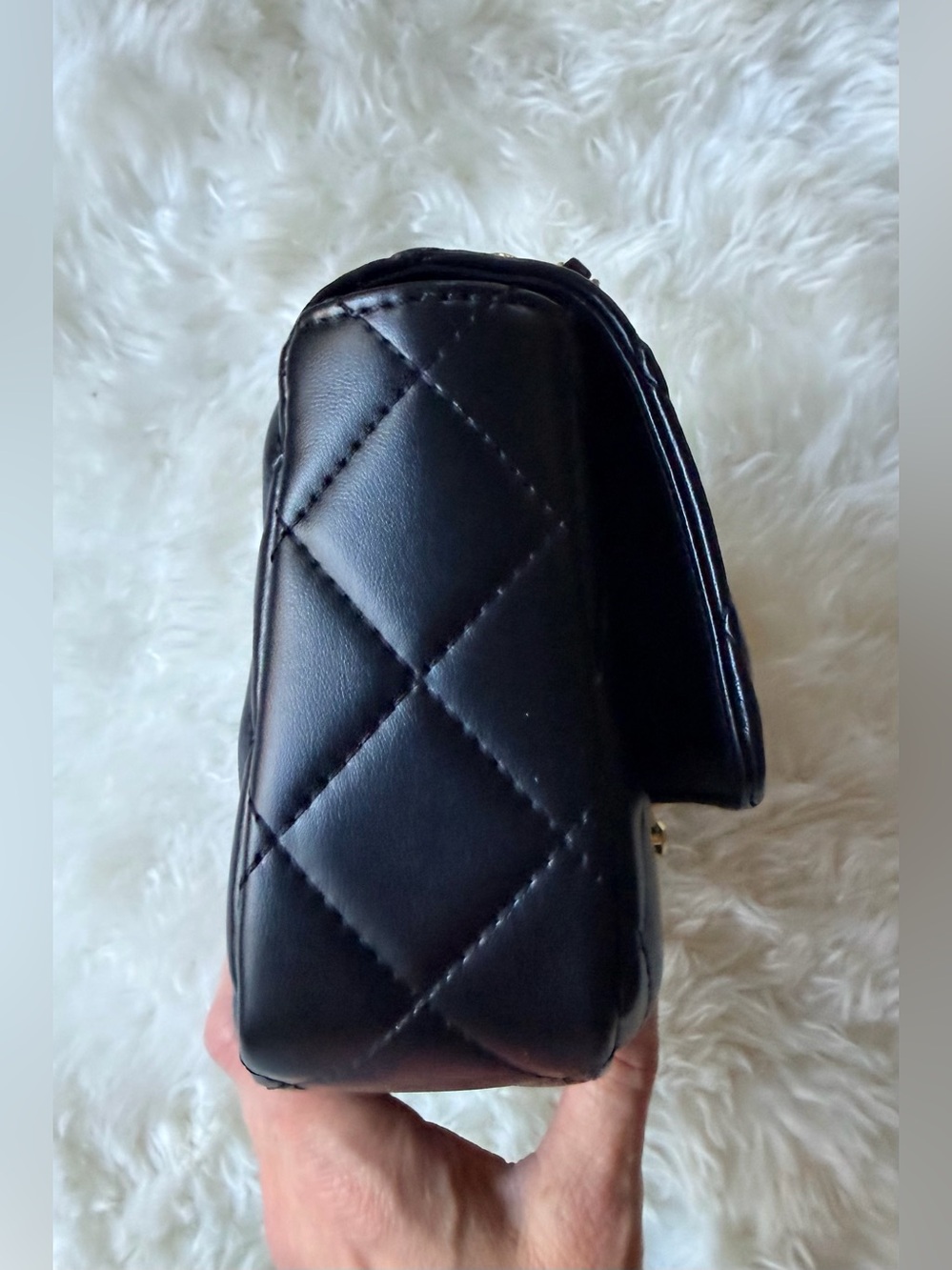 *PRICE FIRM* Chanel MAKEUP Handbag with Crystal Inset ‘CHANEL’ on Chain NIB GWP - Picture 12 of 16